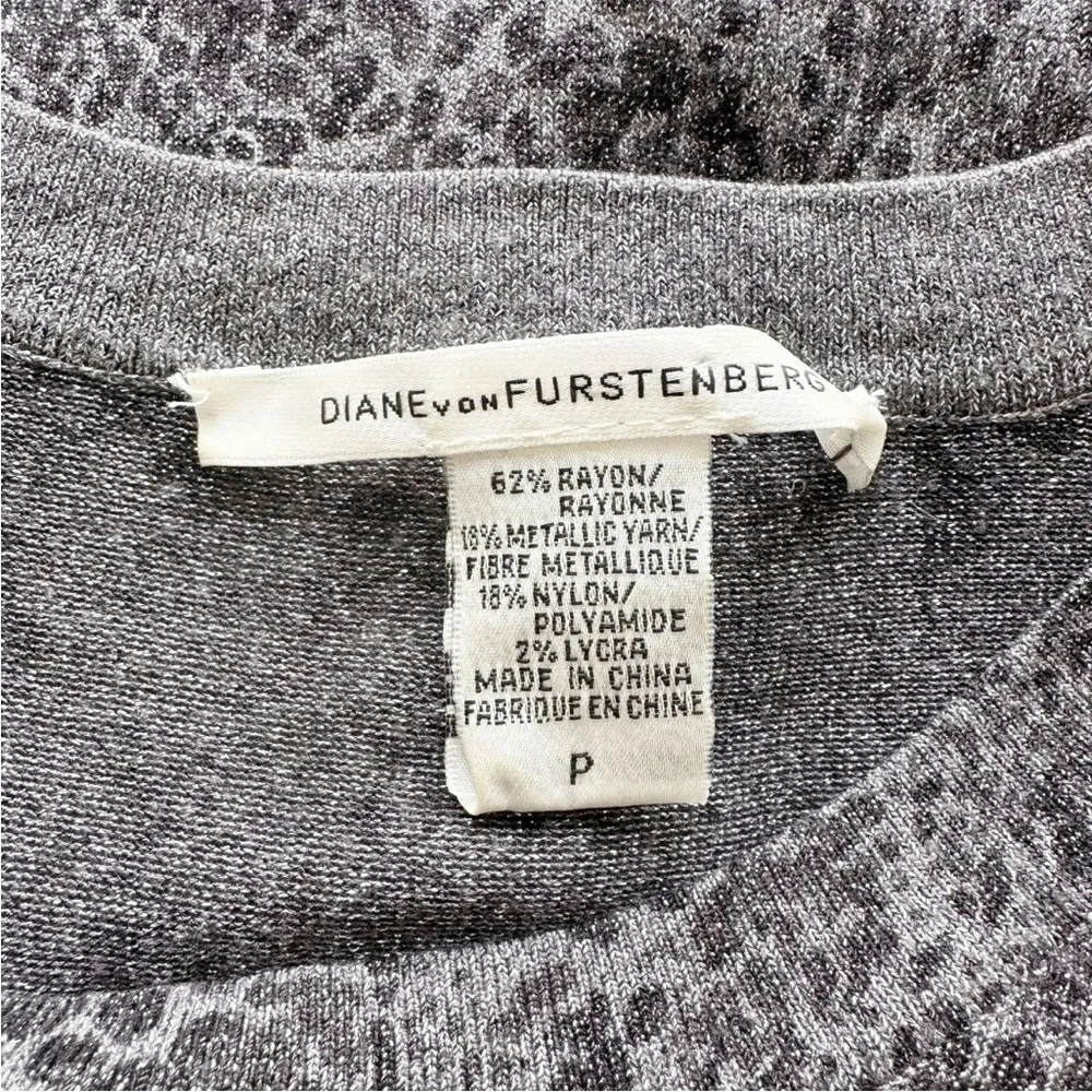 Diane Von Furstenberg DVF Sweater Snake Print Grey Black Metallic Size Small